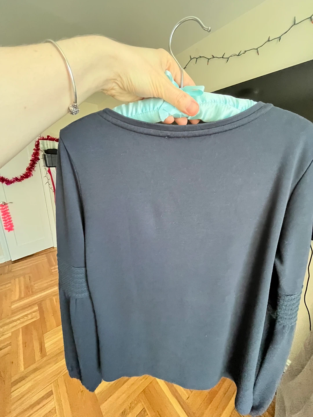 Le Comte Blue Top with Floral Embellishments - photo 4