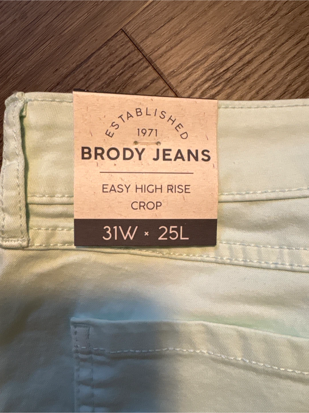 New Brody Jeans Easy High Rise Crop 31W x 25L - photo 4
