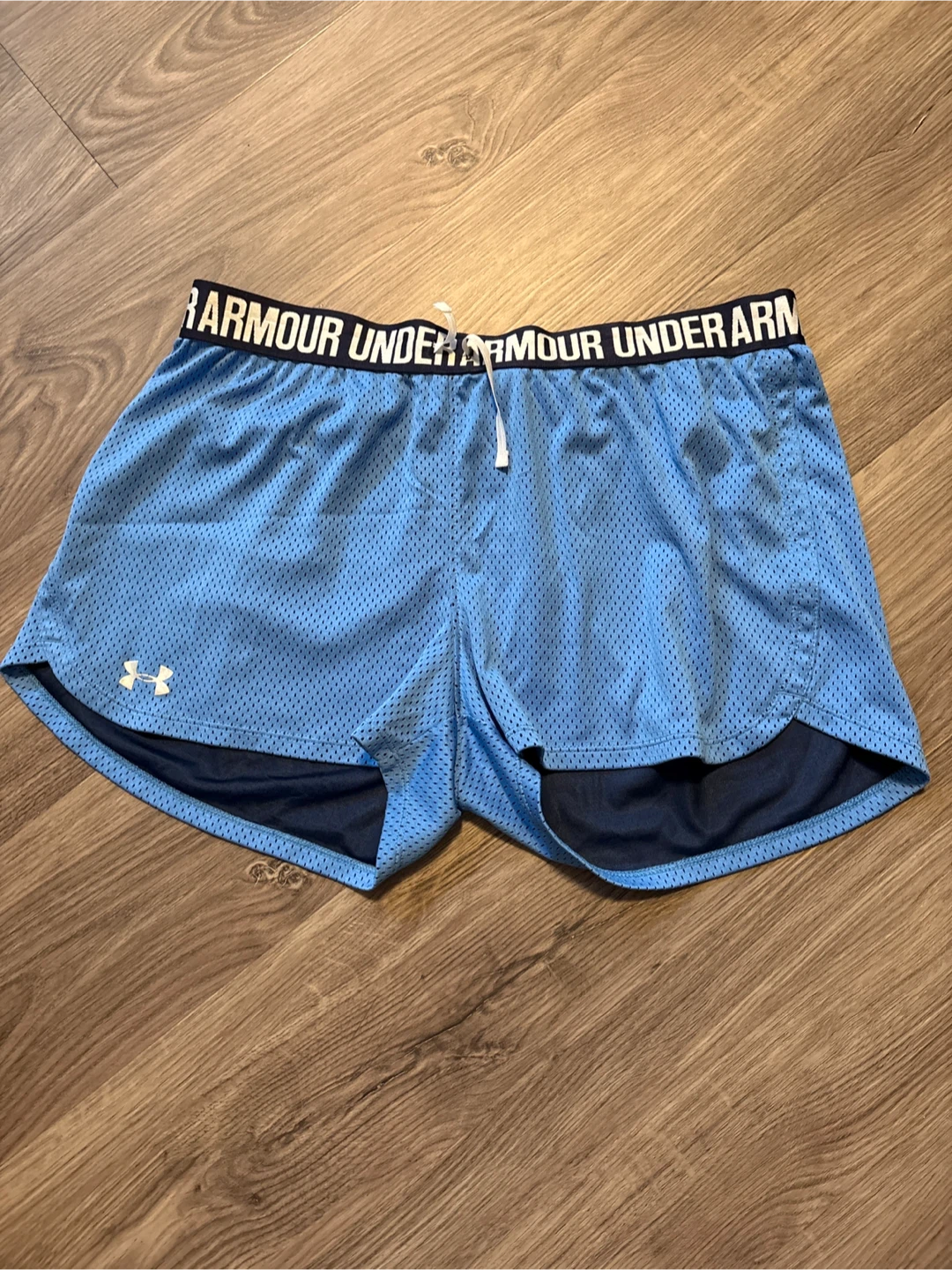 Large Under Armour Women's Blue Mesh Running Shorts
