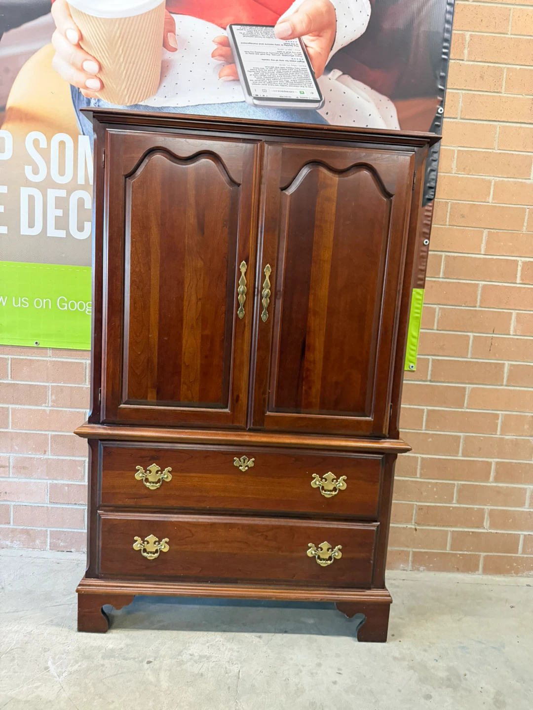 Medallion Collection Solid Wood Cabinet with Drawers