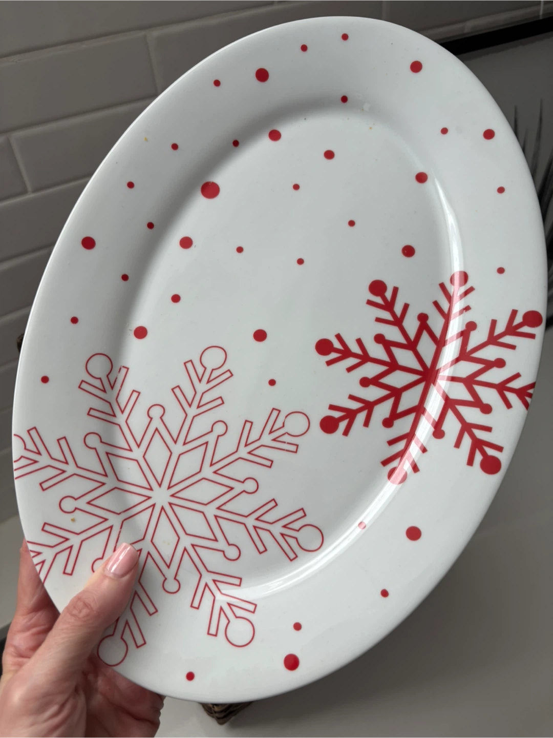 Oval Serving Platter - Red/White Snowflakes 13.5” Like new