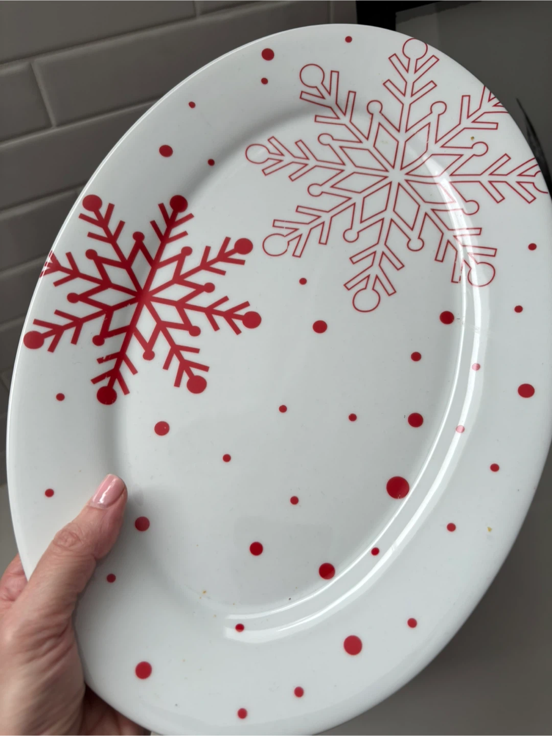 Oval Serving Platter - Red/White Snowflakes 13.5” Like new - photo 2