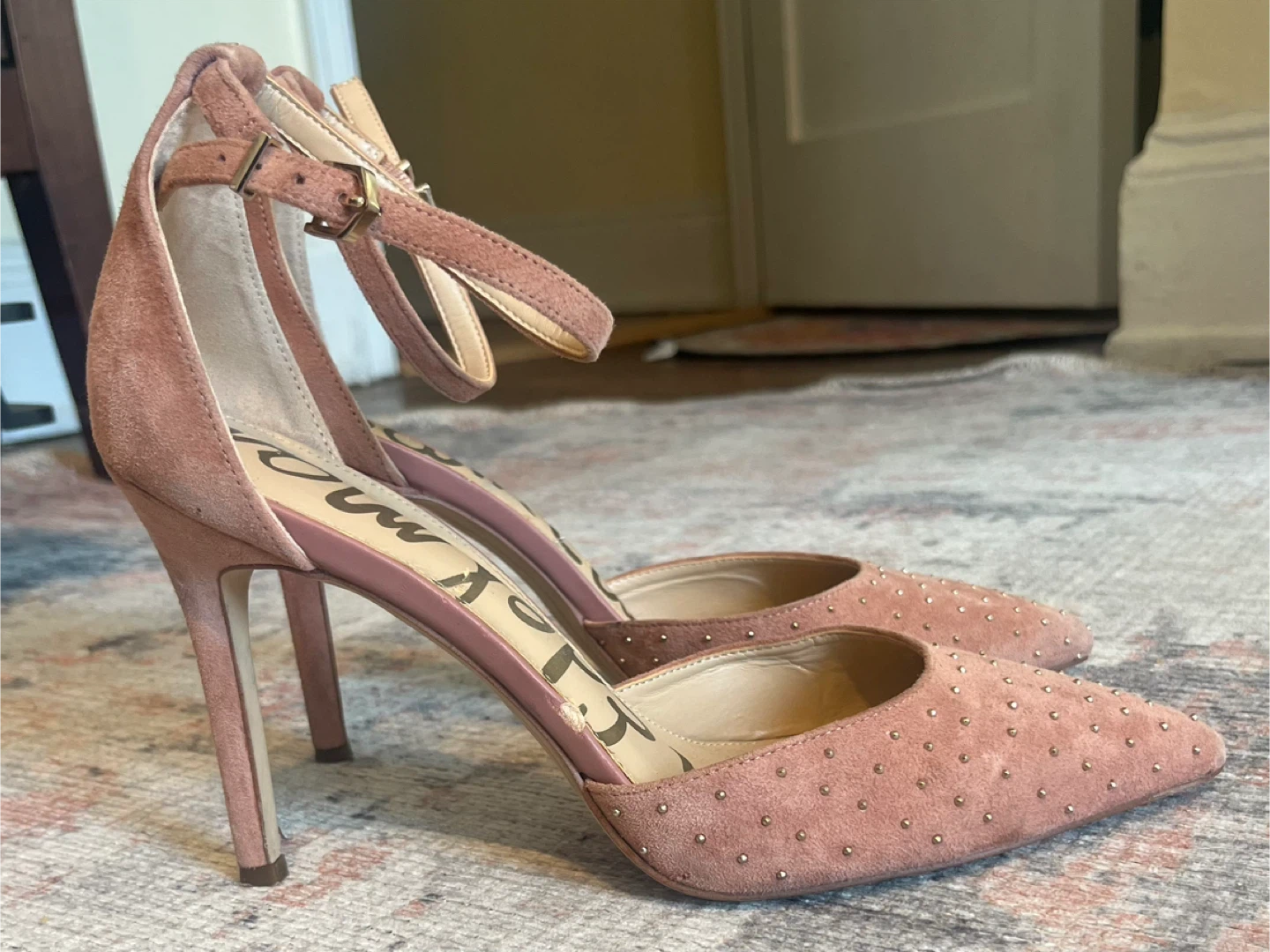Sam Edelman Pink Suede Studded Heels Size 8.5 - photo 2