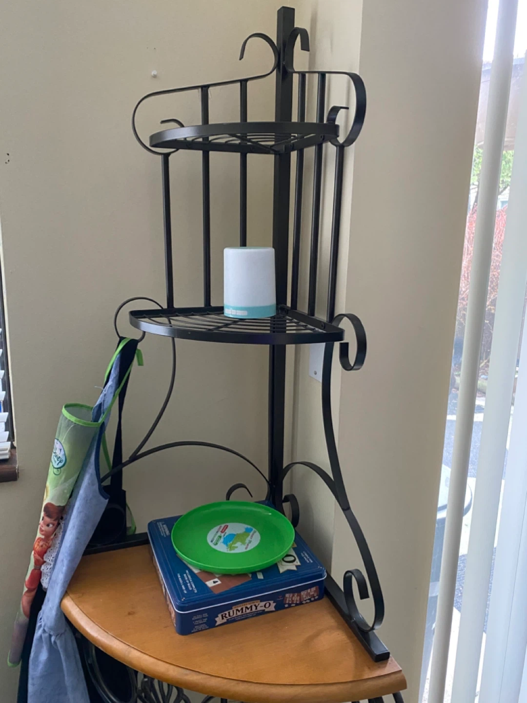 Baker’s rack / corner shelving unit - photo 2