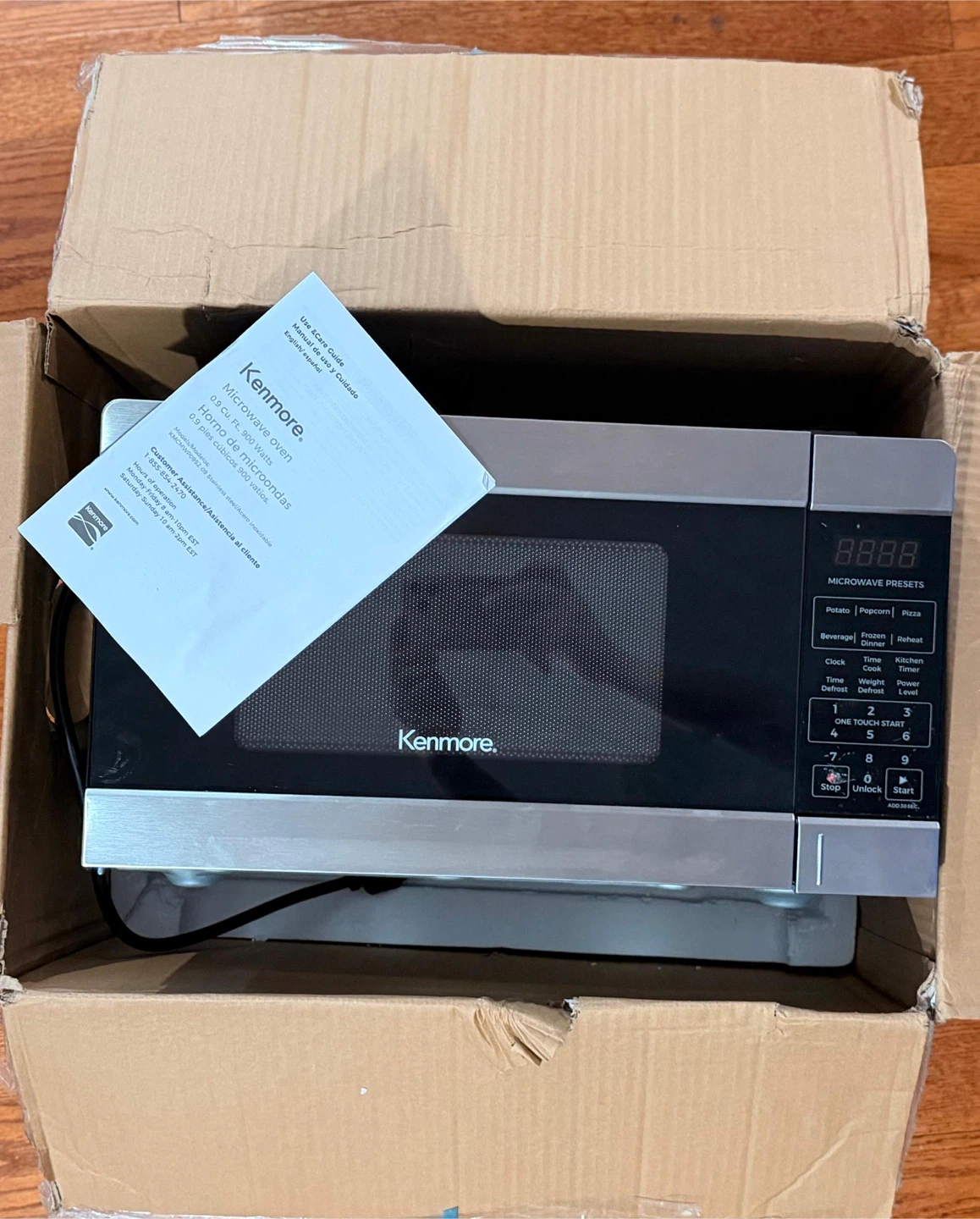 Kenmore 0.9 cu.ft. Stainless Steel Countertop Microwave Oven