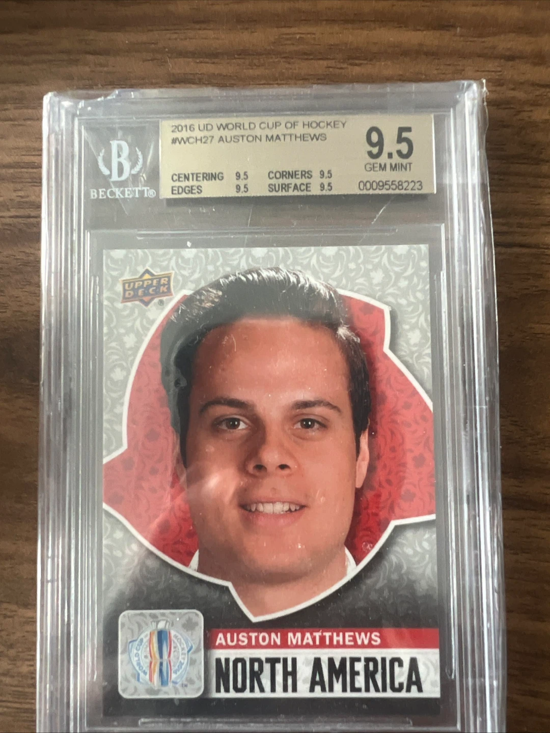 2016 UD World Cup of Hockey Auston Matthews #WCH27 Beckett 9.5