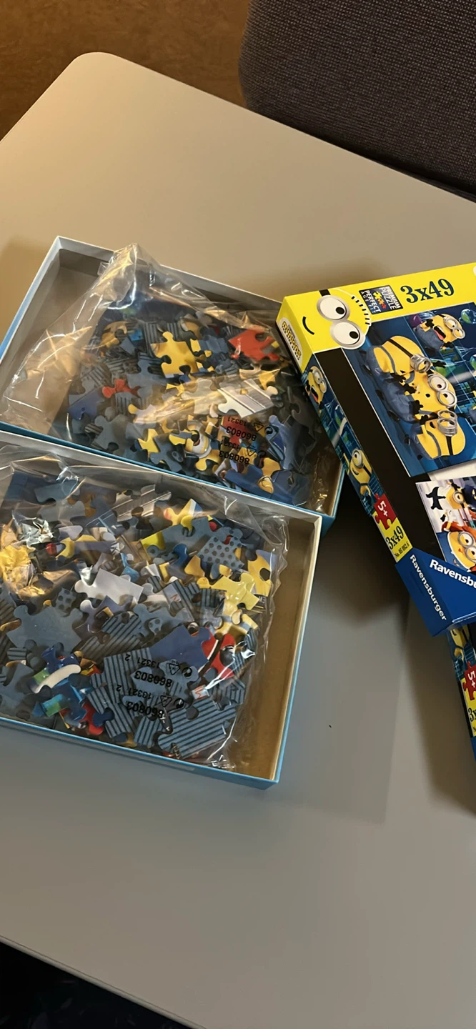 Ravensburger Minions 3x49 Piece Puzzle Set - photo 2