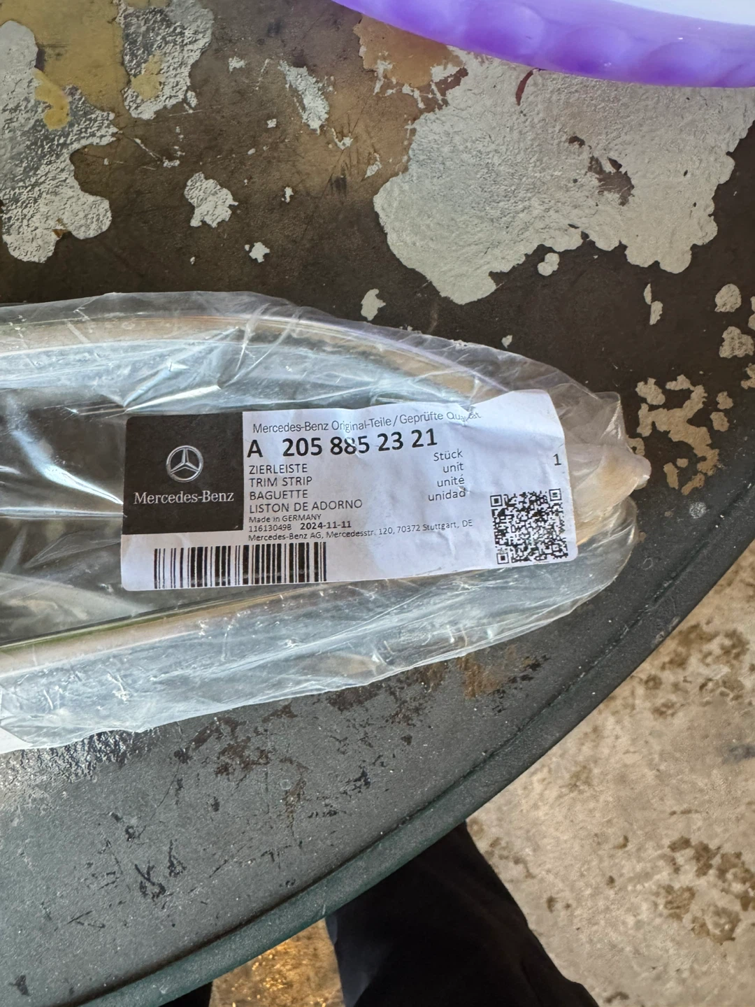 Mercedes c class exhaust bumper piece - photo 3