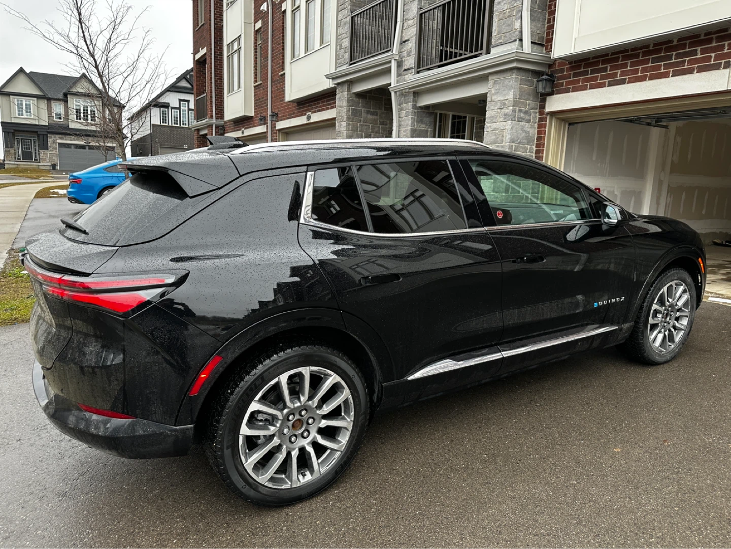 2025 Chevrolet Equinox EV AWD Lease Takeover - photo 4