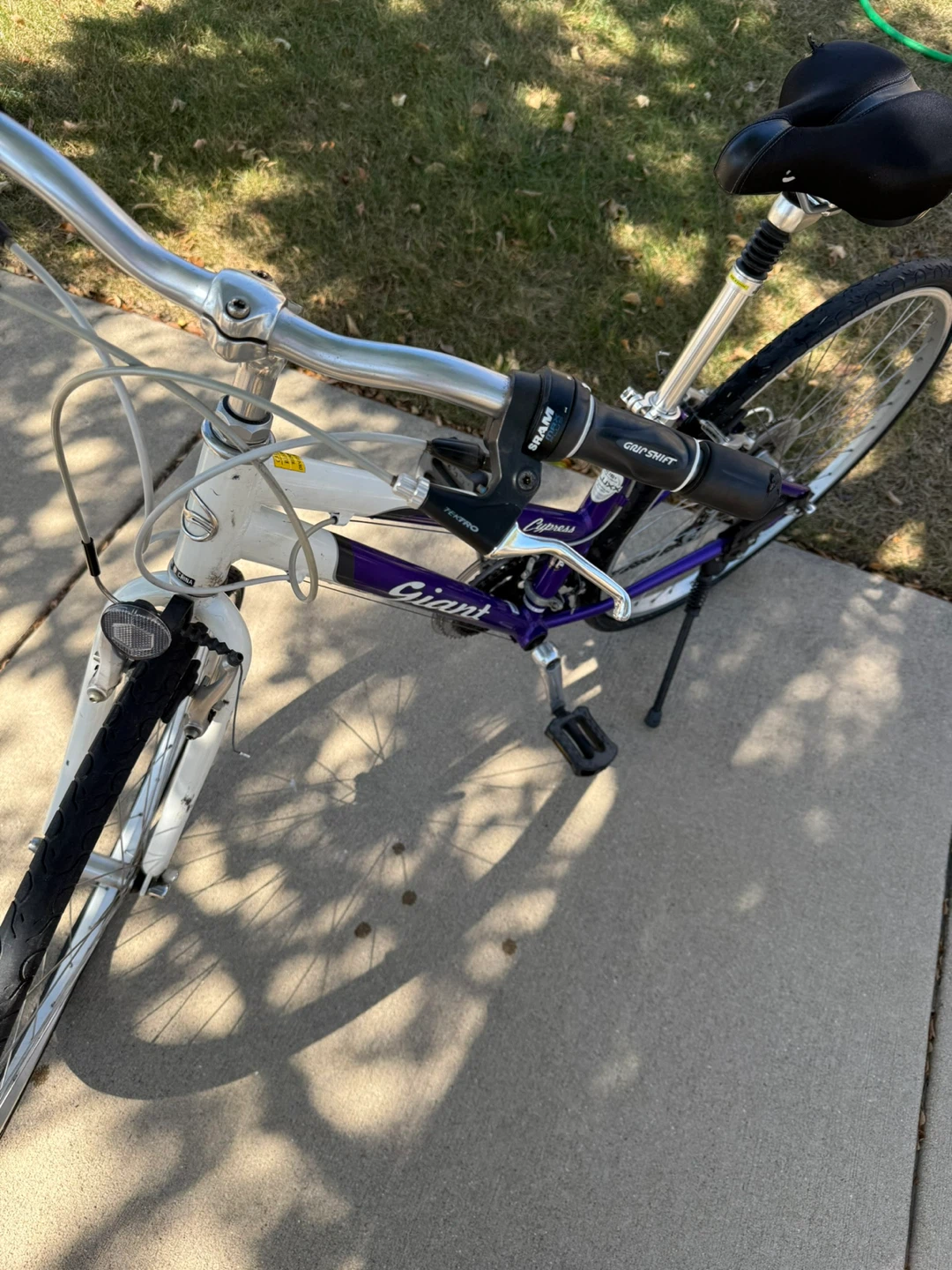 Giant Cypress Women's Hybrid Bike - photo 2