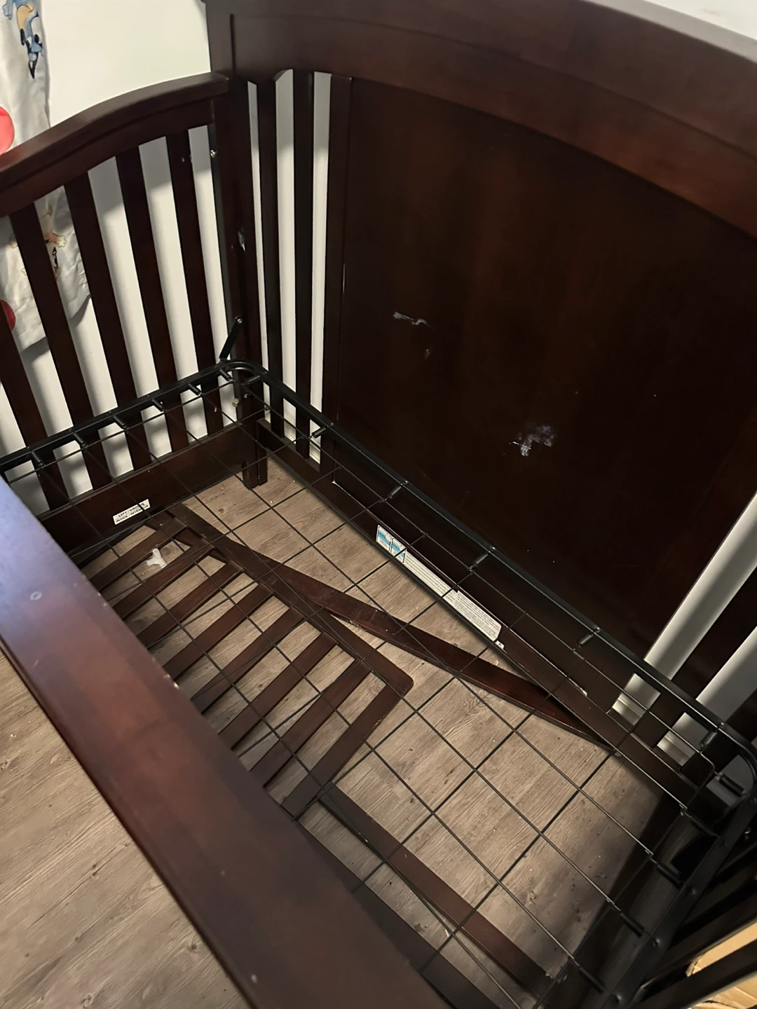 Infant/Toddler Crib - photo 3