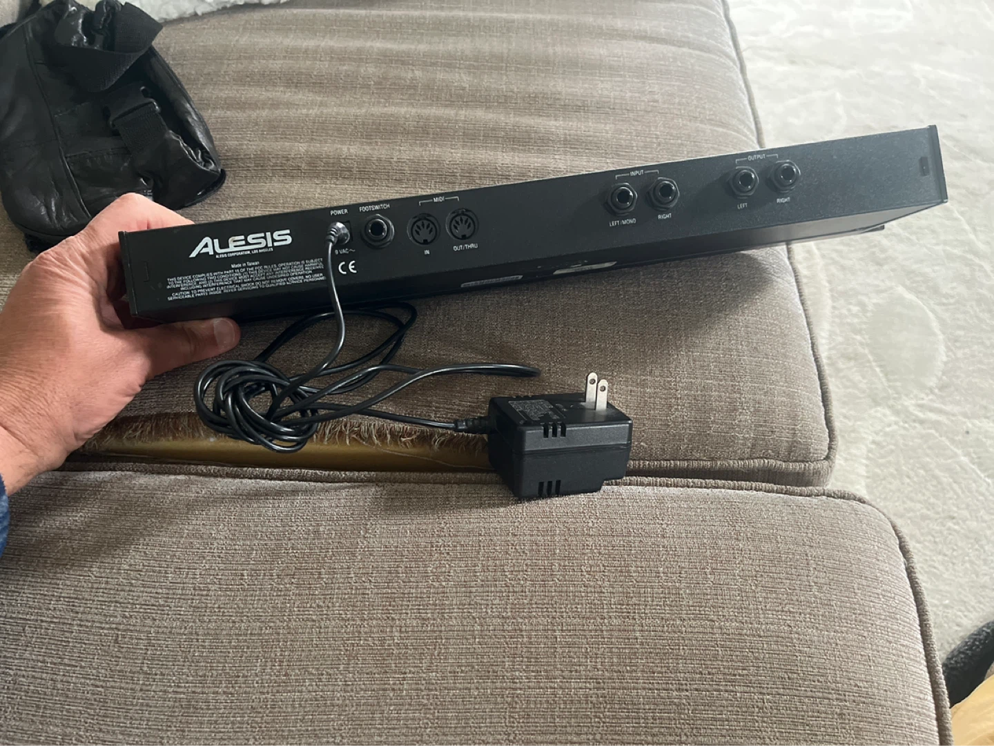 Alesis Microverb 4 16-Bit Digital Reverb - photo 2
