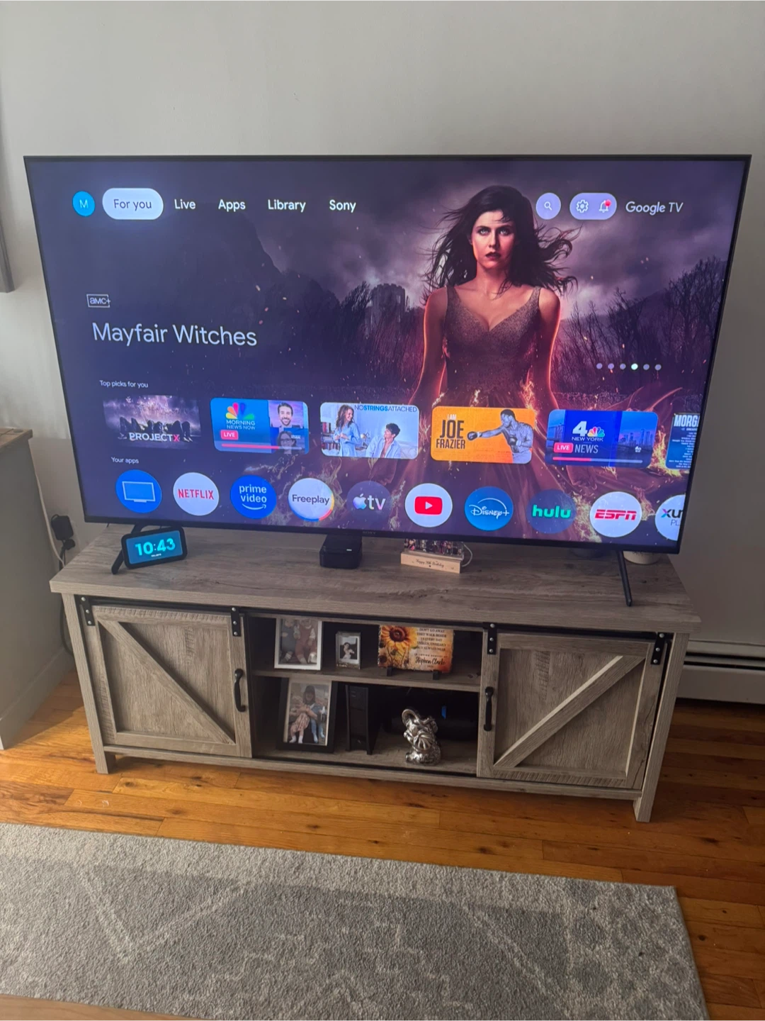 Farmhouse Barn Door TV Stand Console