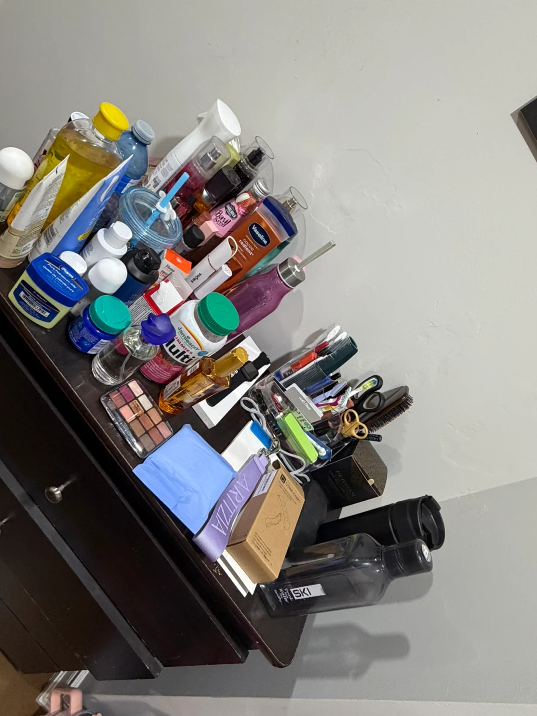 Brown color dresser with no major damage - photo 2