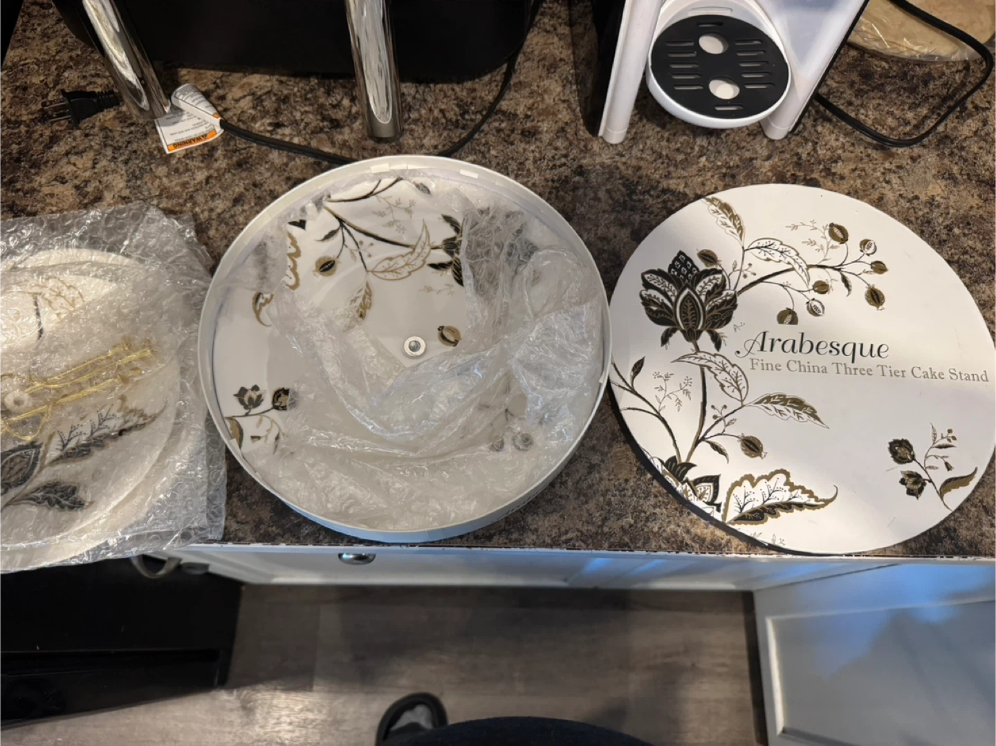 Arabesque Fine China Three Tier Cake Stand - photo 3