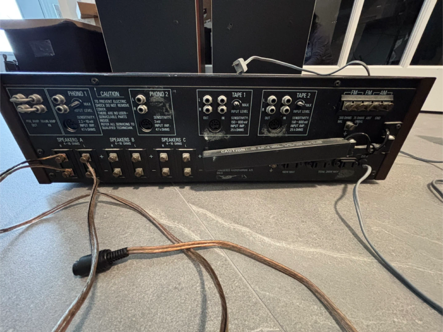 Tandberg TR 2075 FM/AM Stereo Receiver - photo 2