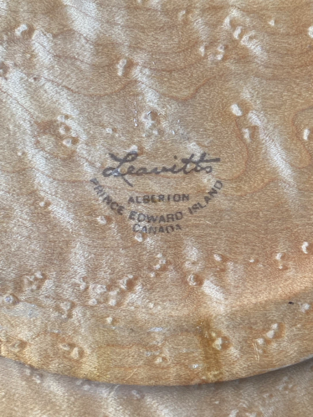 Vintage Leavitt’s of PEI Birdseye Maple Tidbit Tray - photo 4