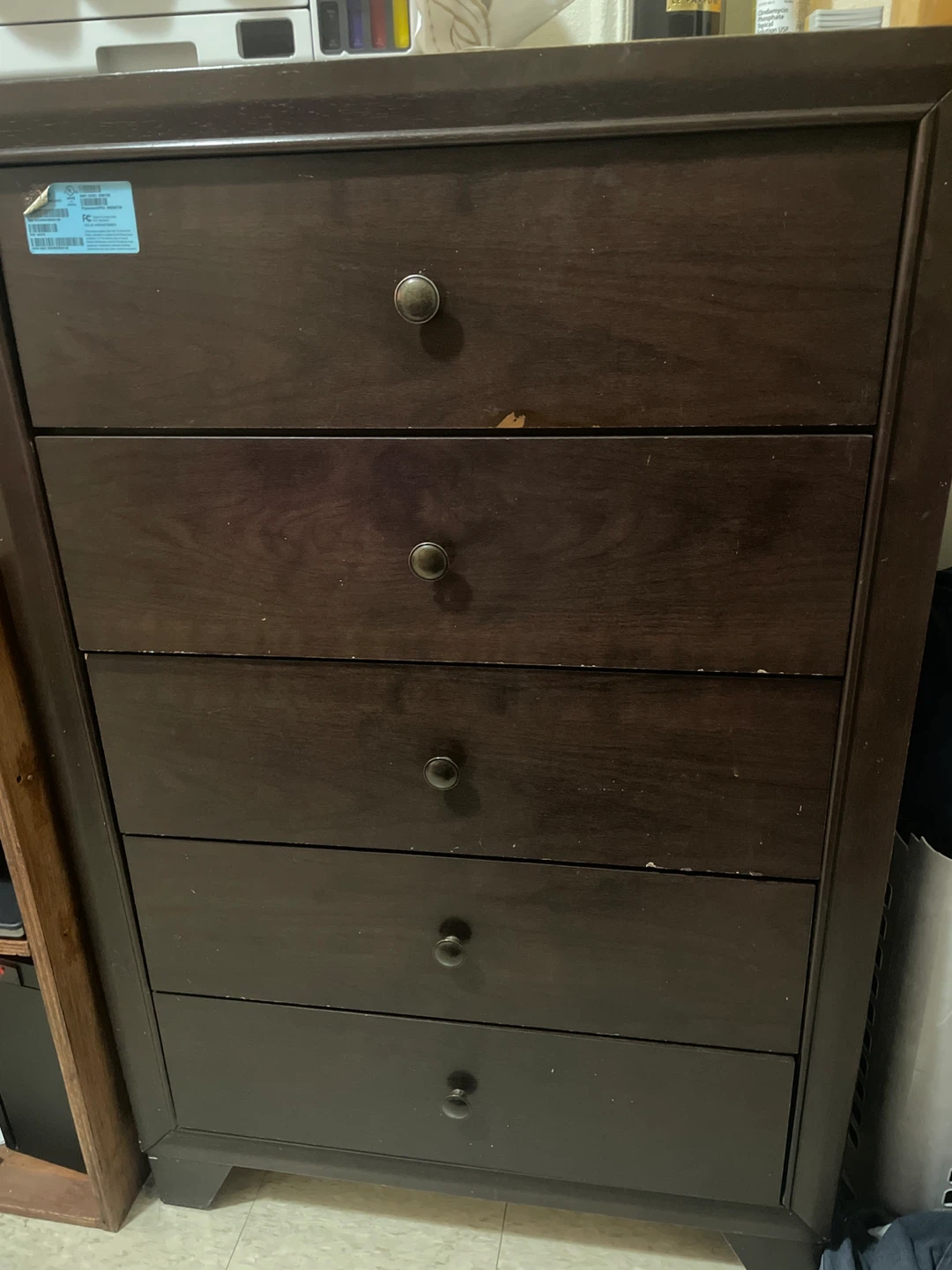 Dark Wood 5-Drawer Dresser🥕