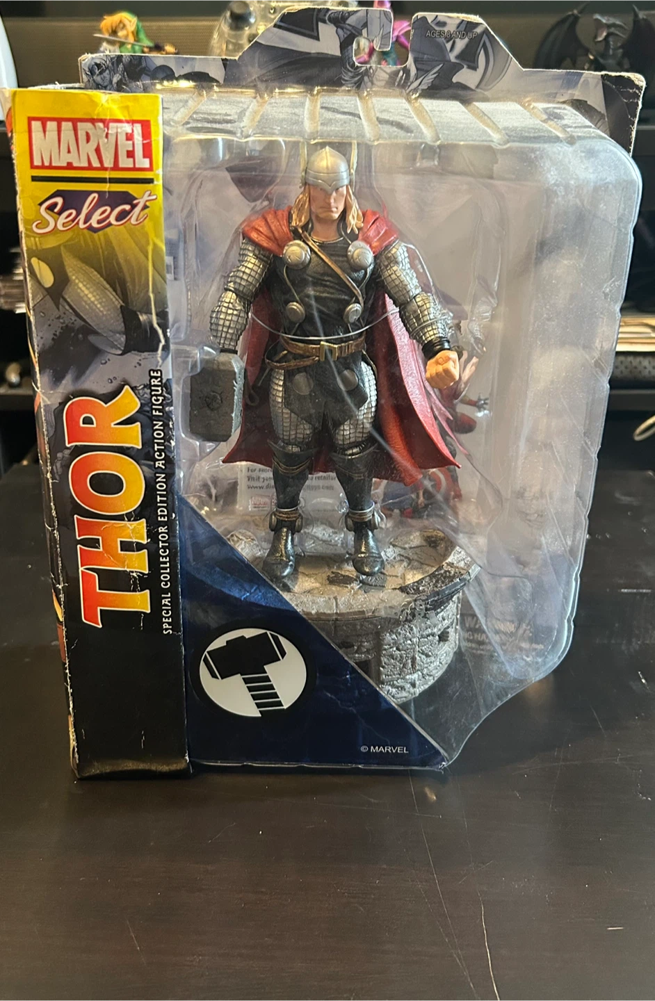 Marvel Select Thor Special Collector Edition Action Figure