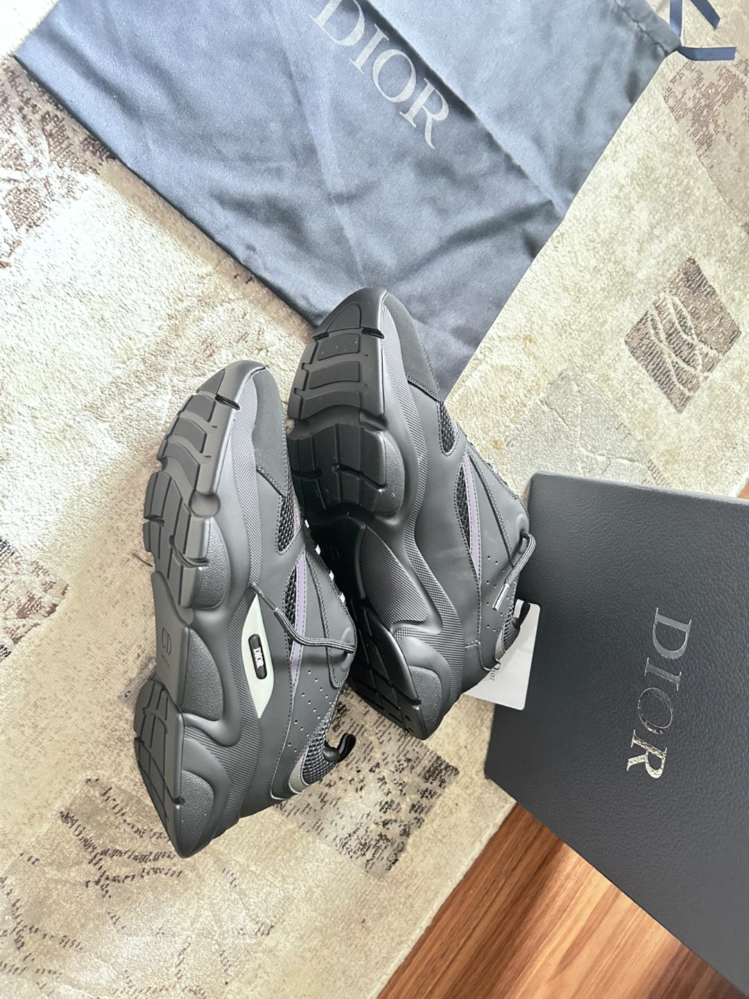 DIOR B22 Sneakers Black