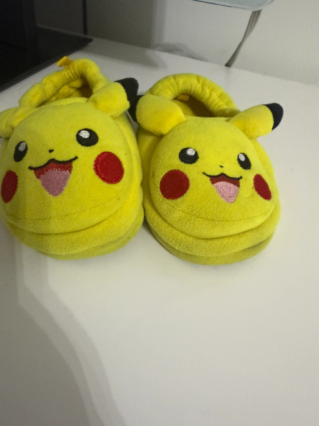Pokémon Pikachu Slippers - Size US 11-12 H&M - photo 2