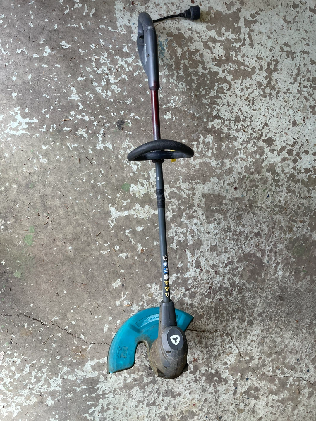 Yardworks Electric String Trimmer