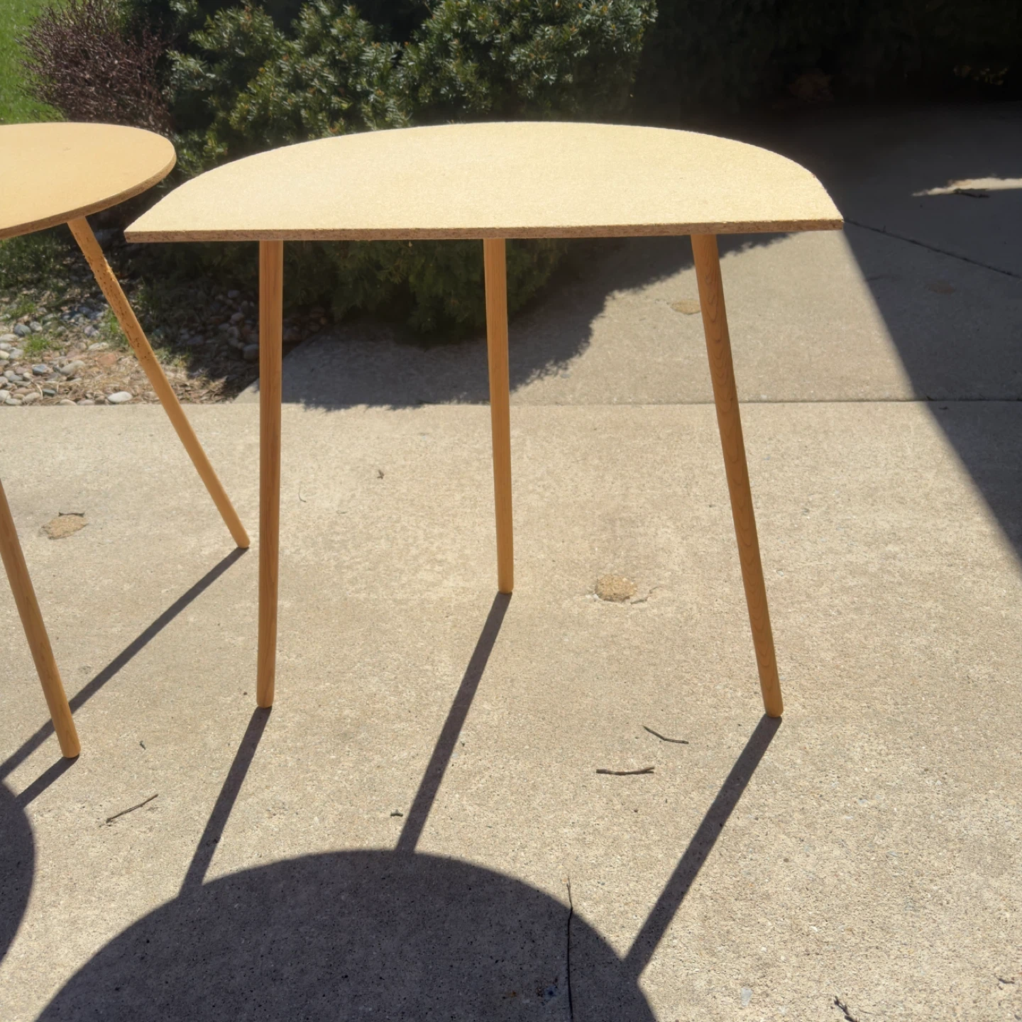 Set of 2 Round and Half-Moon Side Tables - photo 4