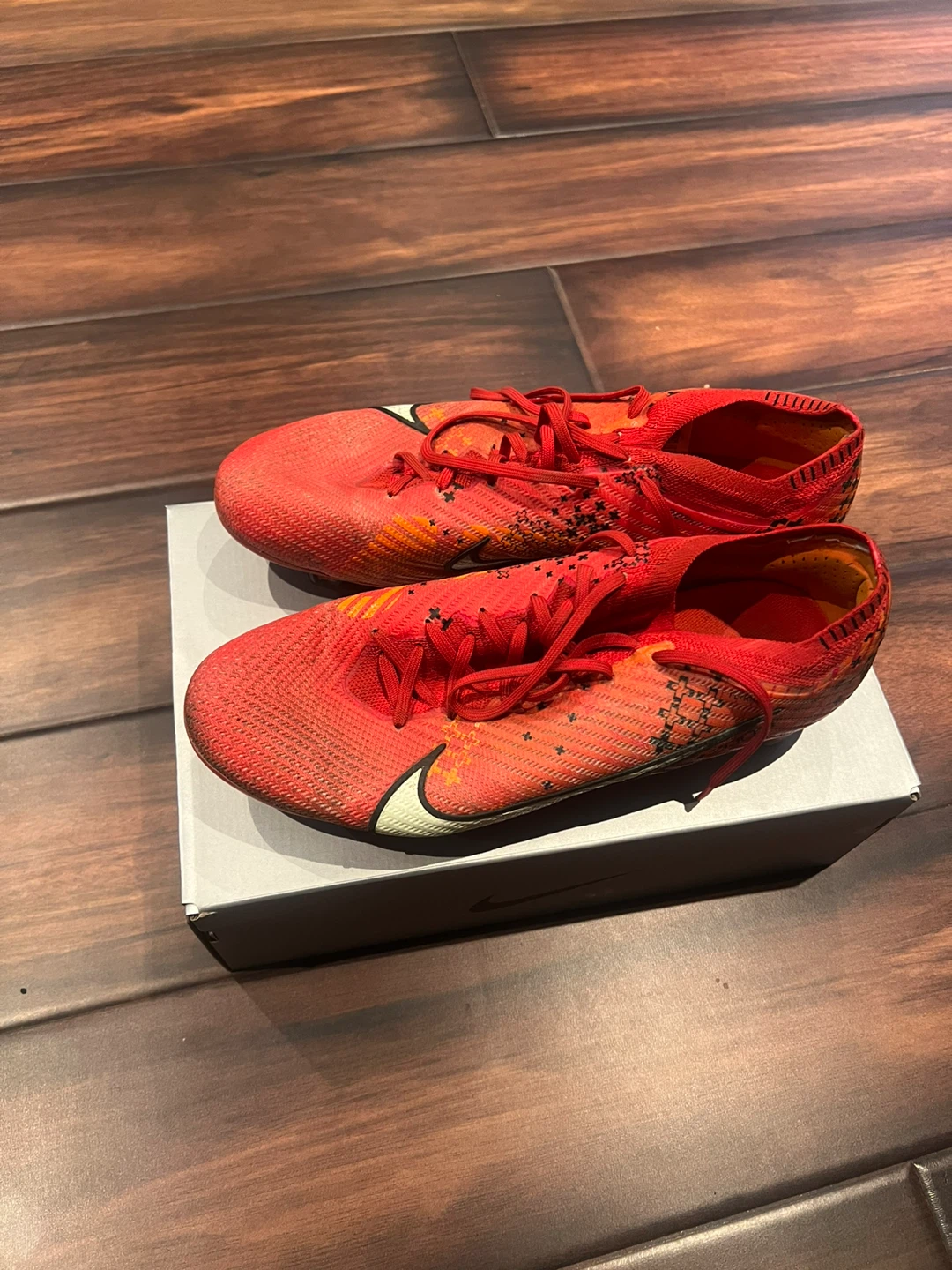 Nike Mercurial Vapor 14 Elite FG Soccer Cleats Red Size 8.5