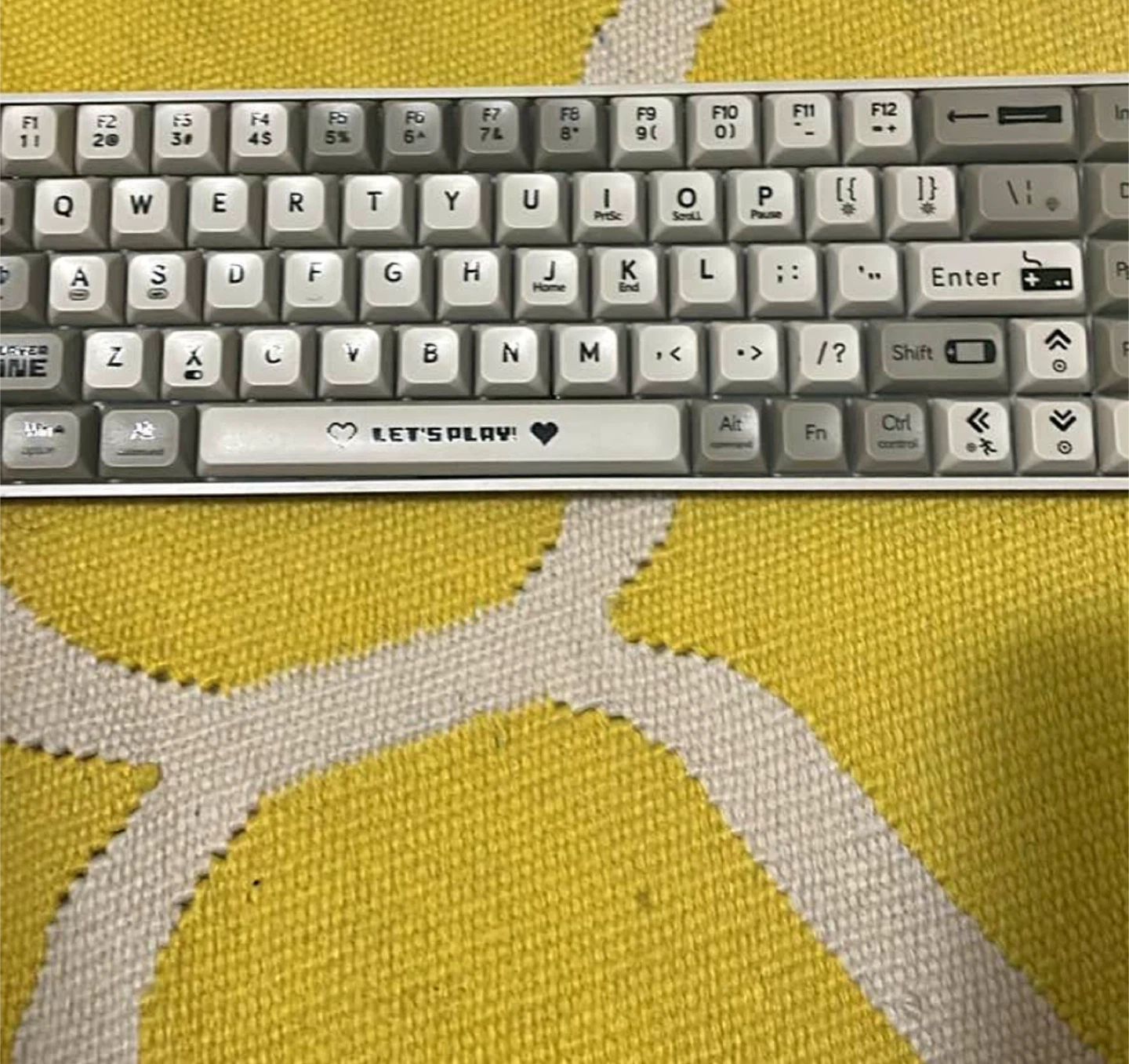 Gaming Keyboard with "LET'S PLAY!" Keycap