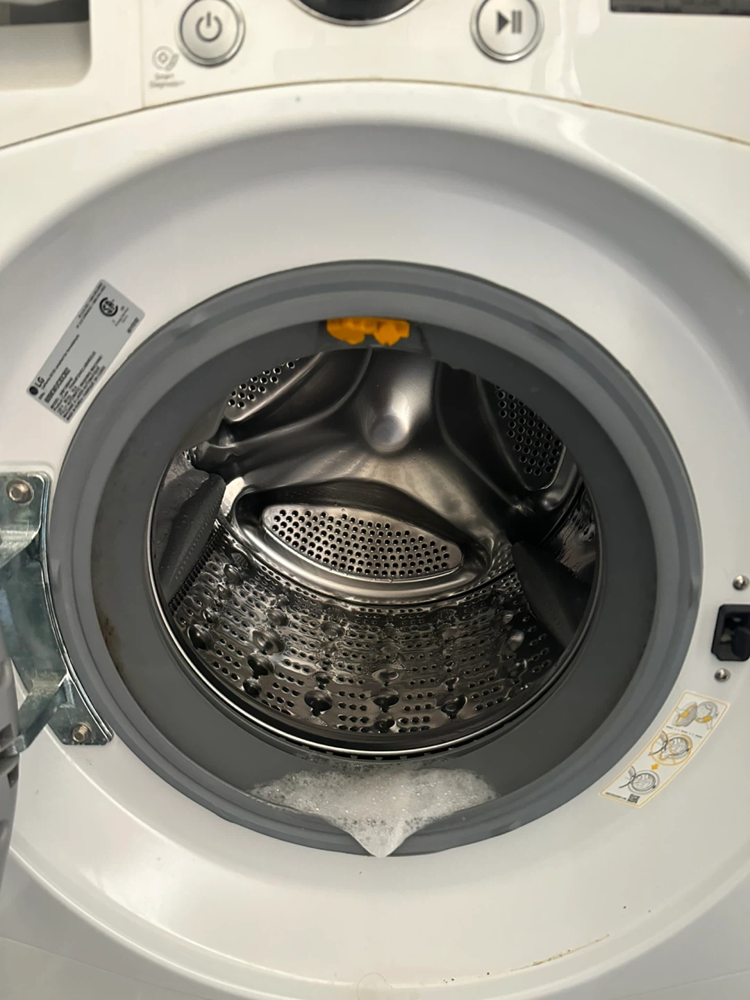 LG Front Load Washer and Dryer Stackable Set - photo 5