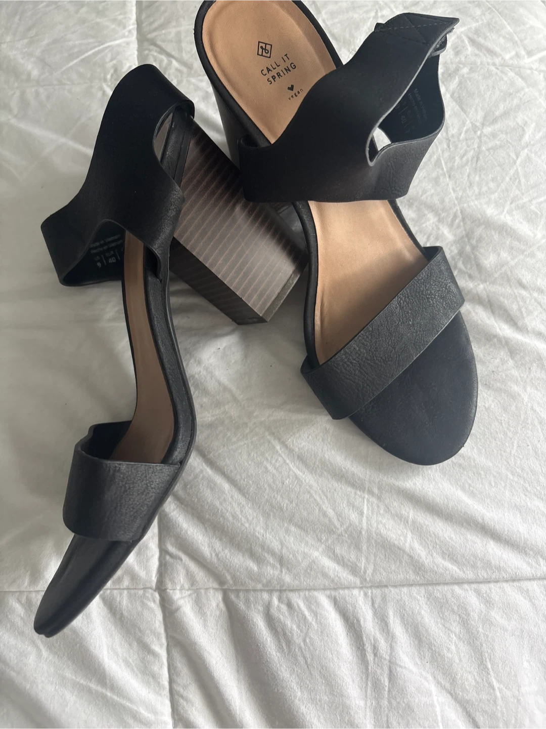 Call It Spring Black Wedge Sandals Size 9 - photo 2