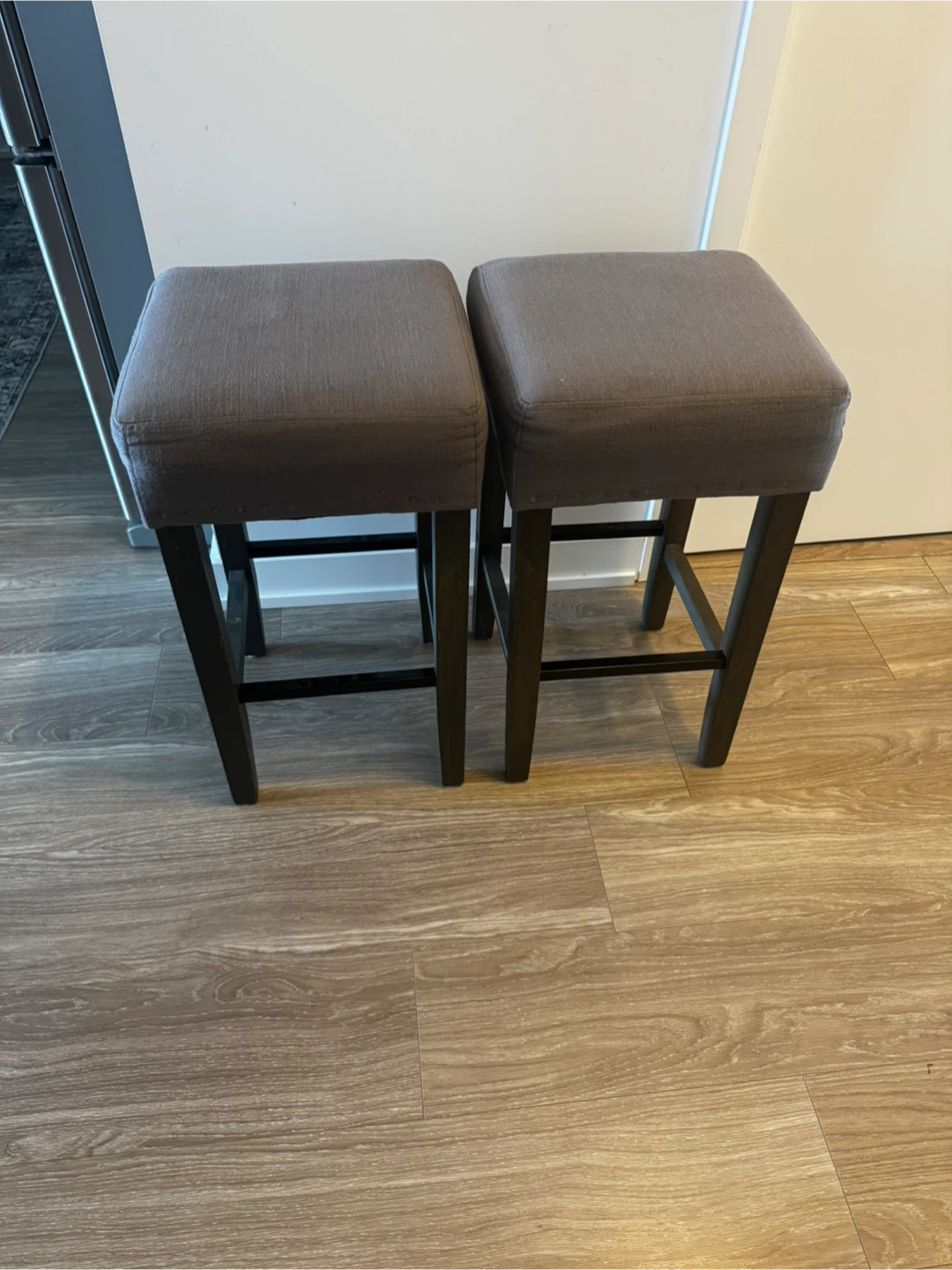 Set of 2 Grey Upholstered Bar Stools - photo 2