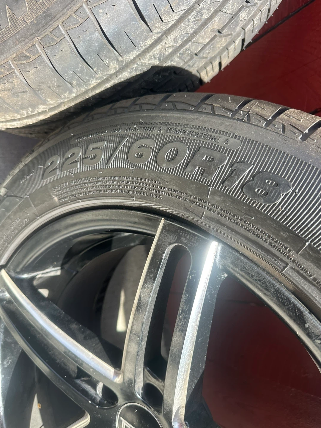 225/60R18 Set of 4 Wheels and Tires