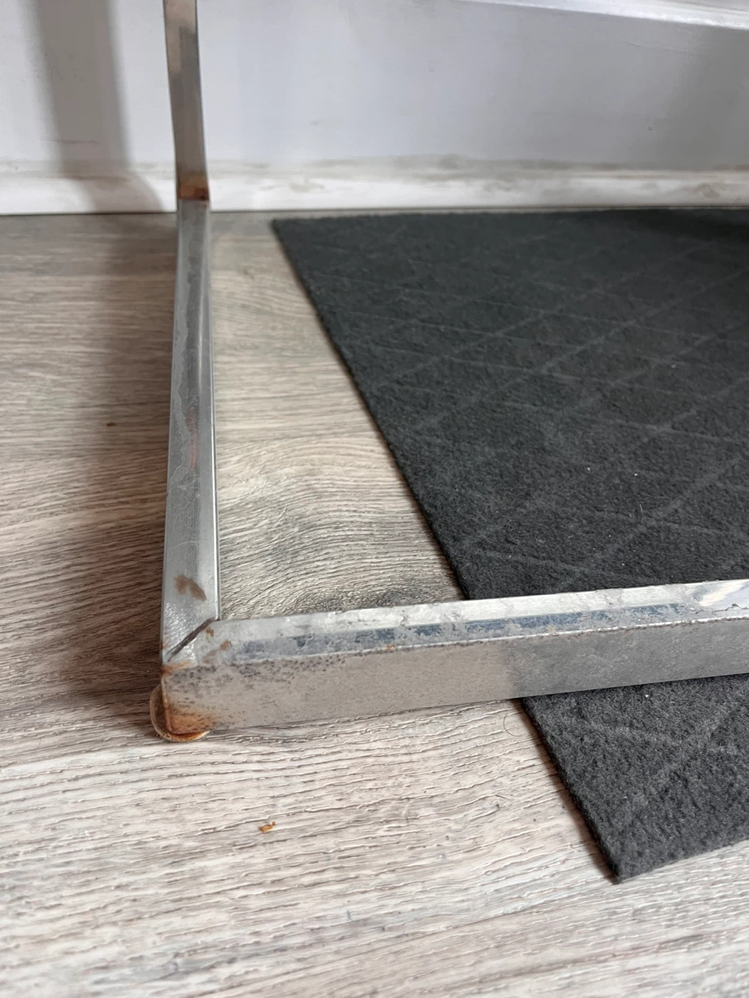 🥕 End Table with Wood-look Top and Metal Frame - photo 3