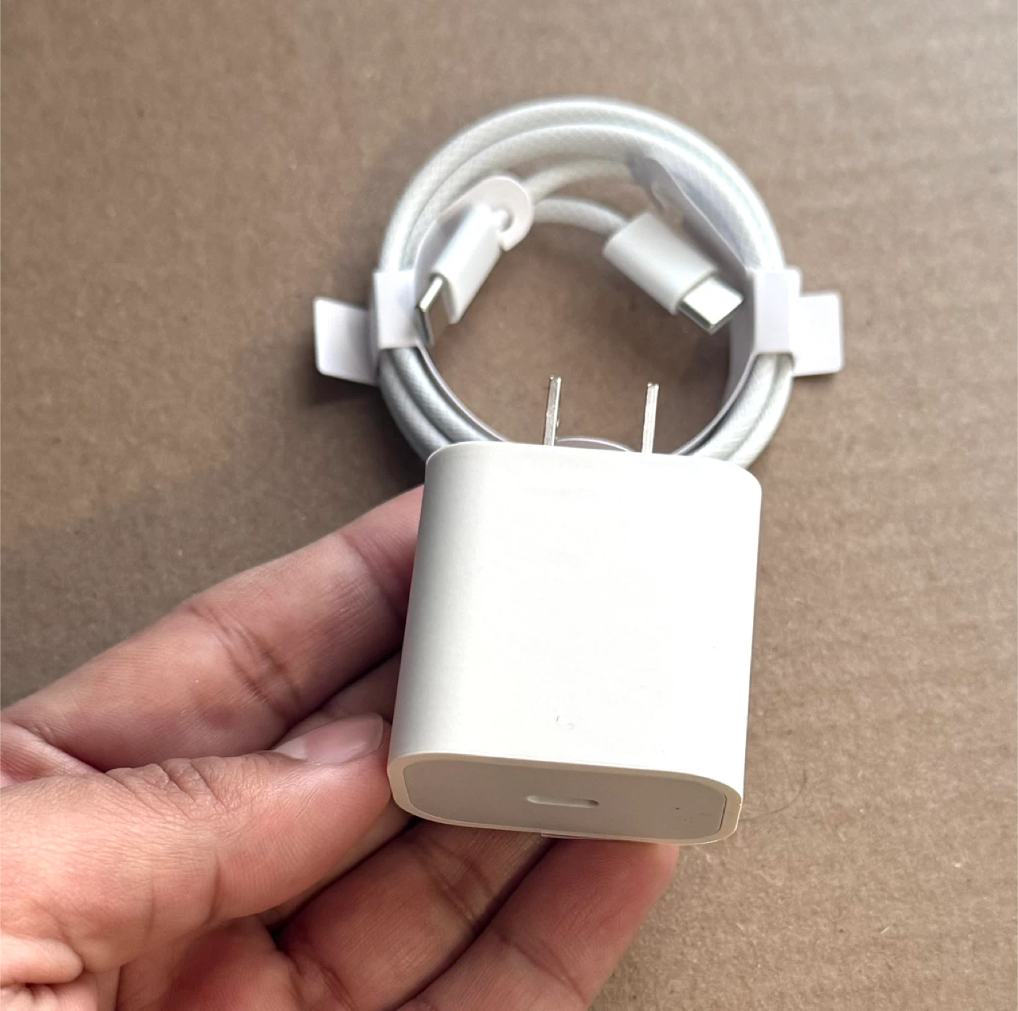 Apple 20W USB-C Power Adapter and Cable 🥕 *NEW* - photo 2