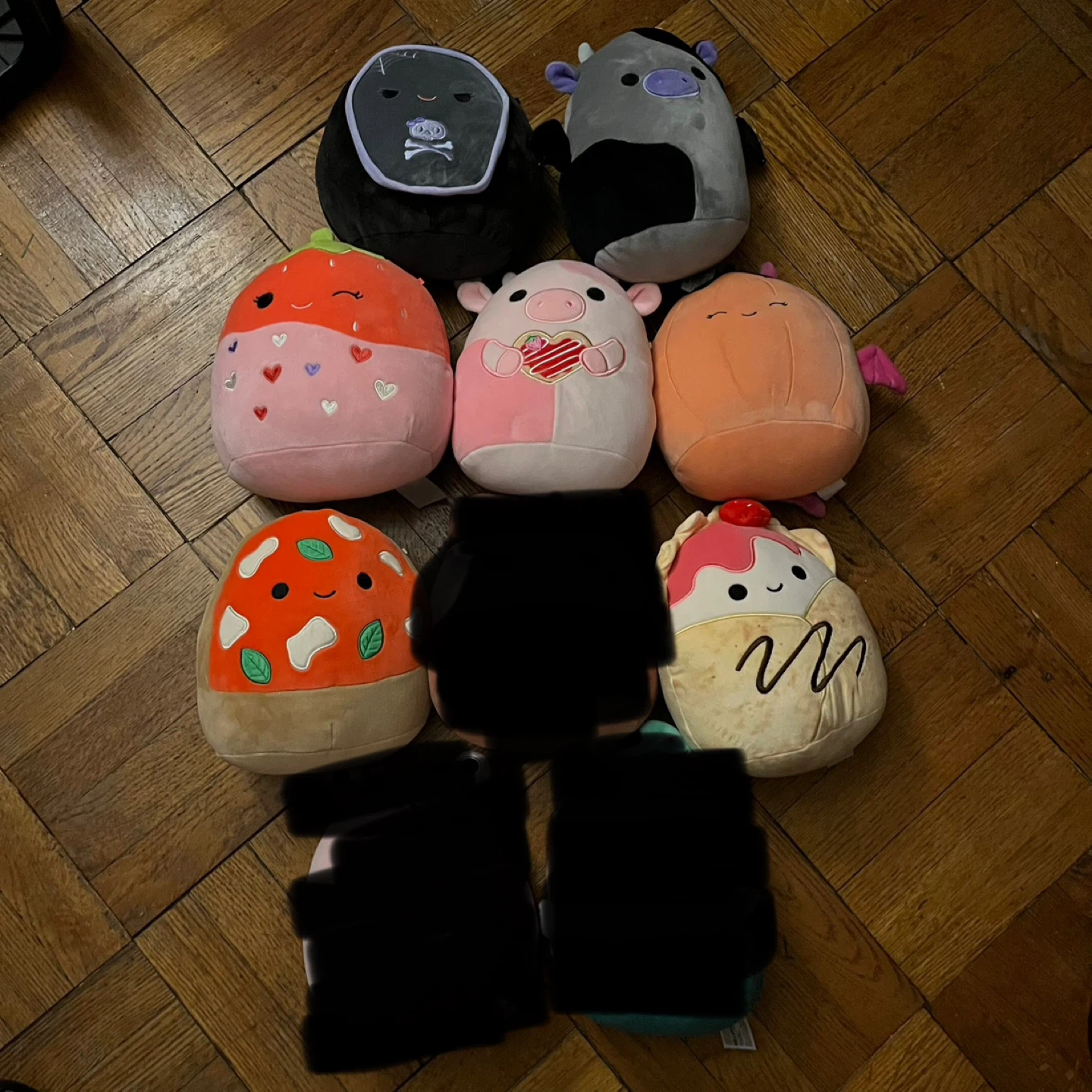 Lot of 8’ Squishmallows