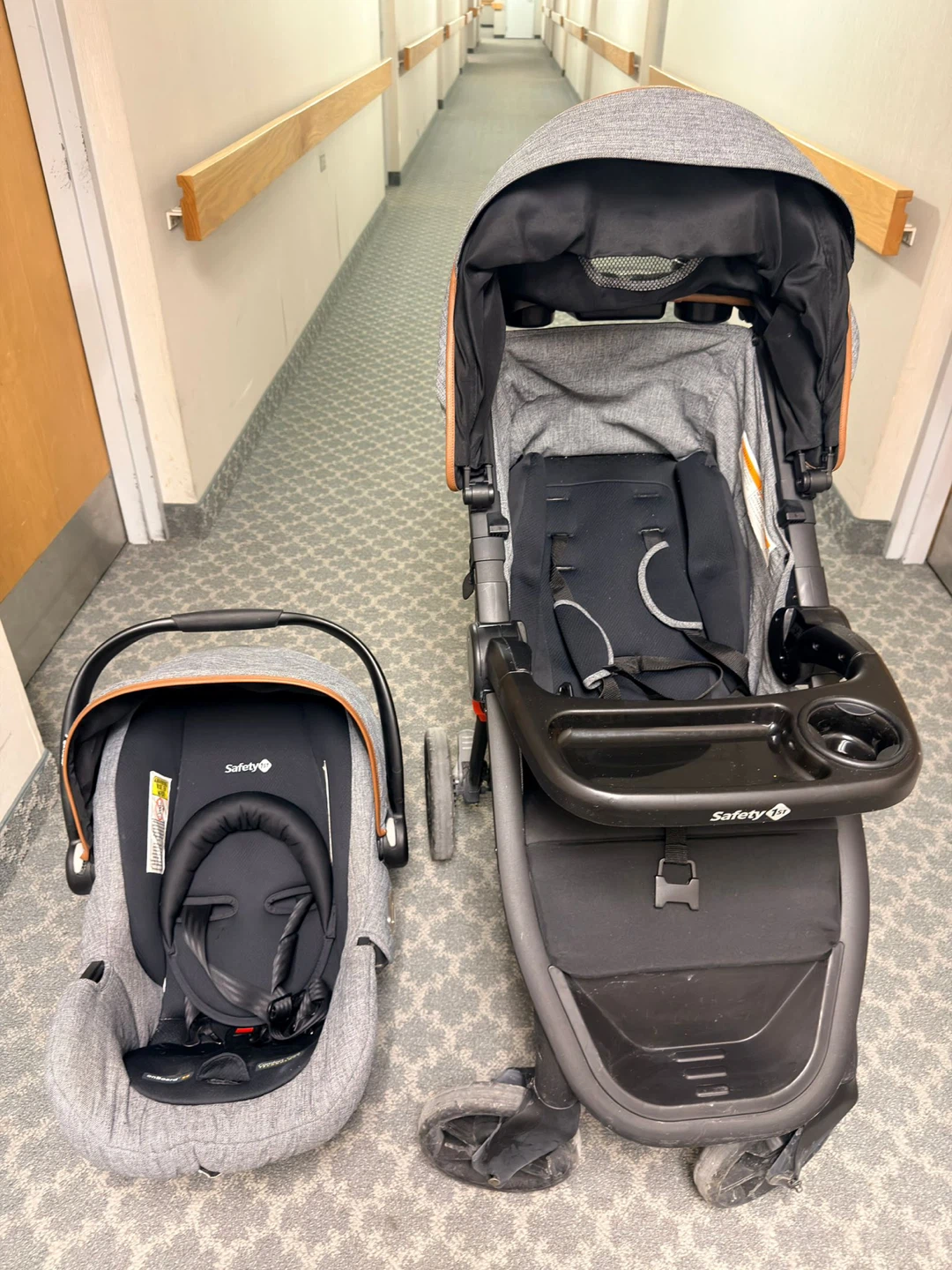 Safety 1st stroller and car seat travel system