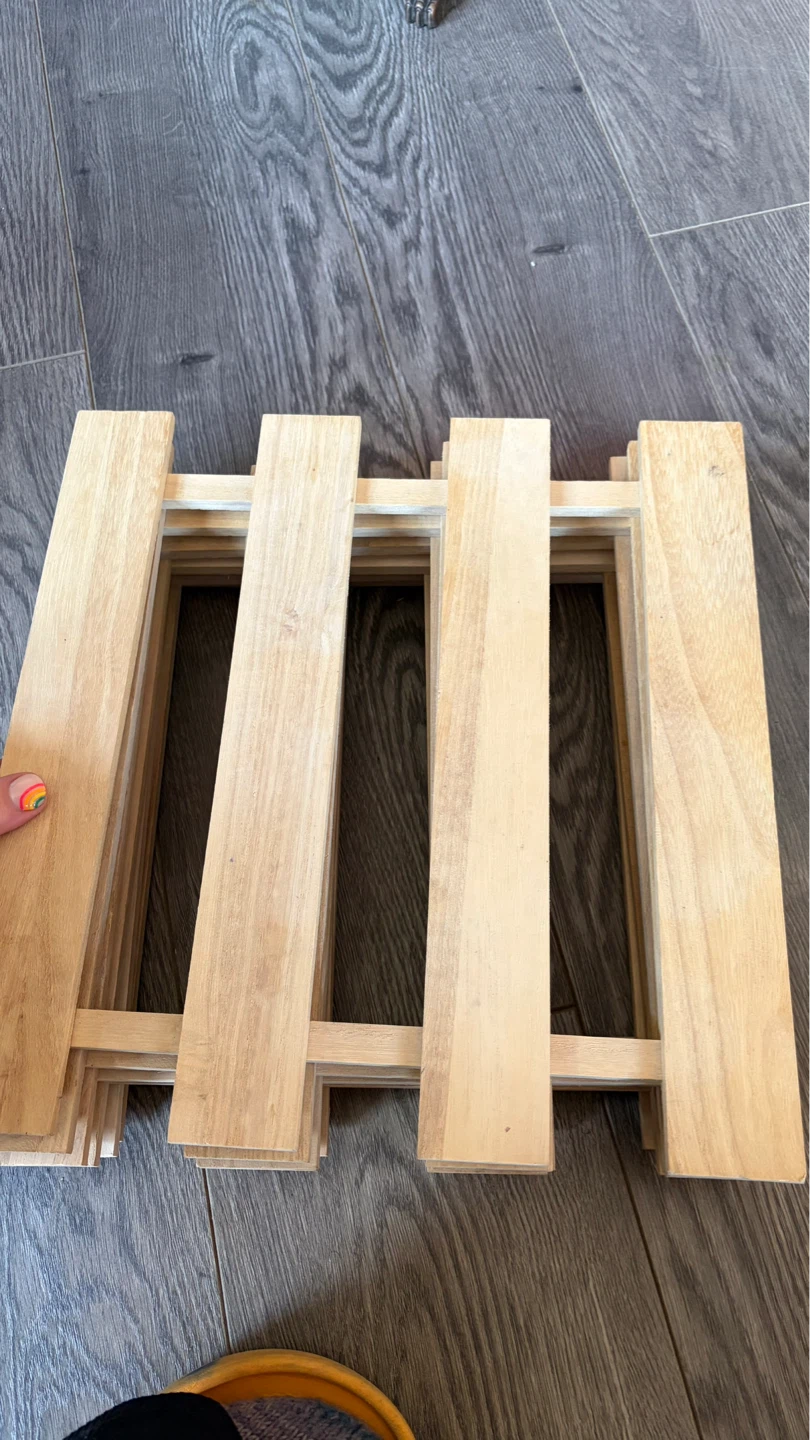 6 small wooden palettes - photo 3