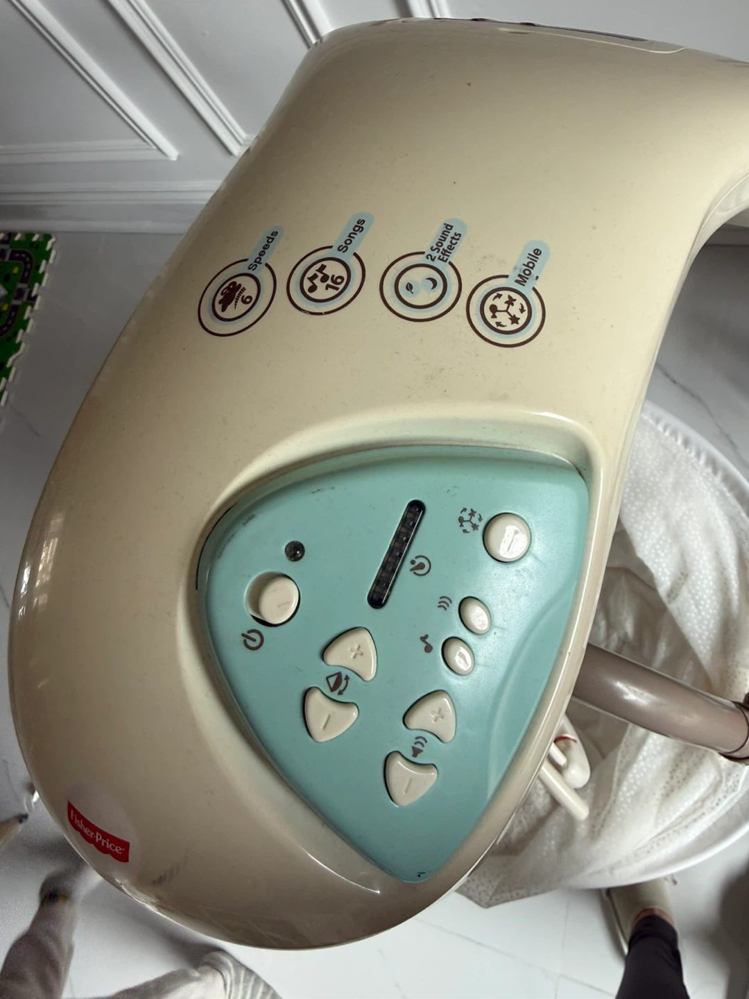 Fisher-Price Baby Swing - photo 4