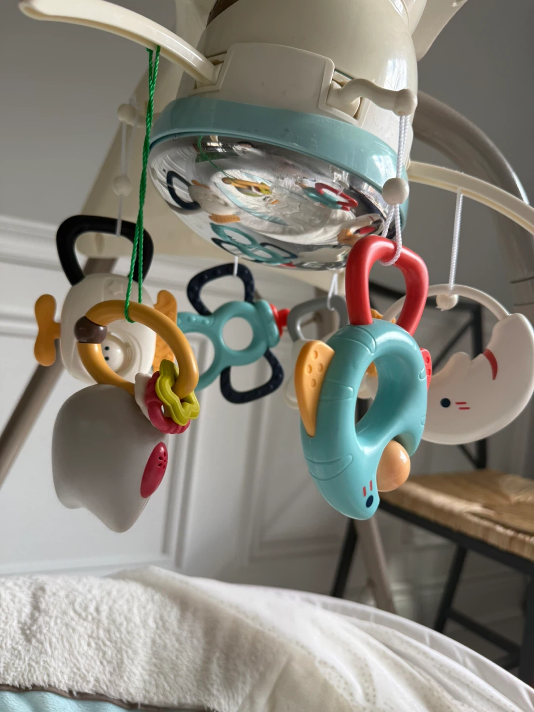 Fisher-Price Baby Swing - photo 2