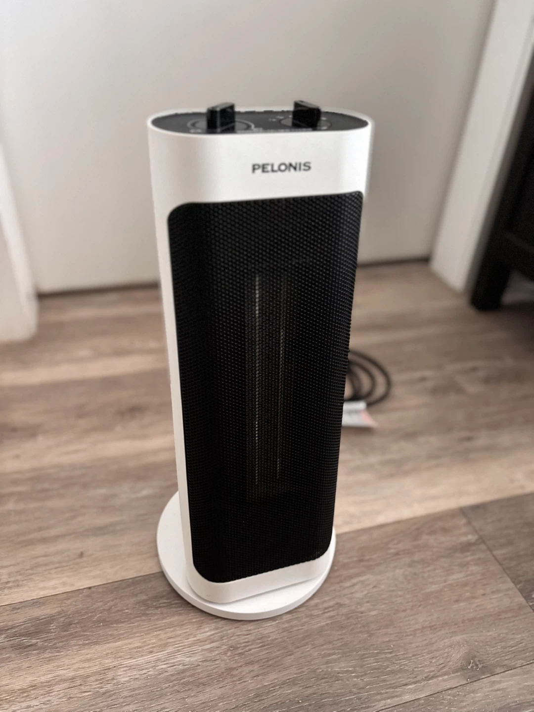 Pelonis Portable Ceramic Tower Heater - photo 2