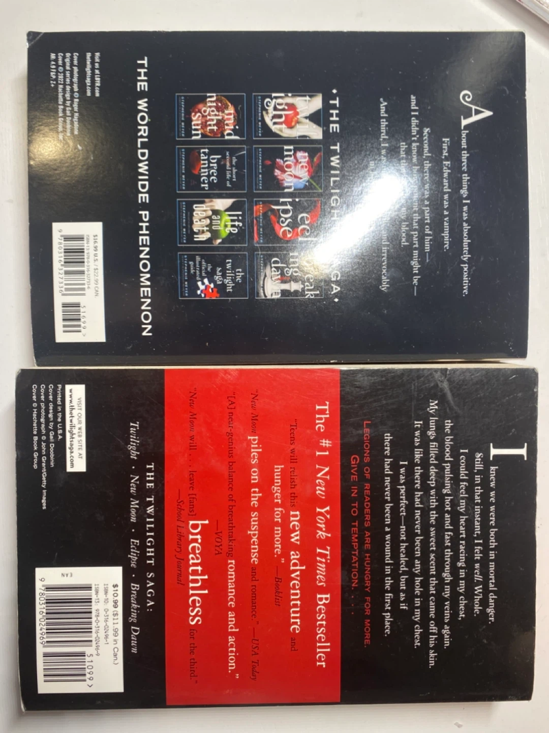 The Twilight Saga Books: Twilight & New Moon - photo 2