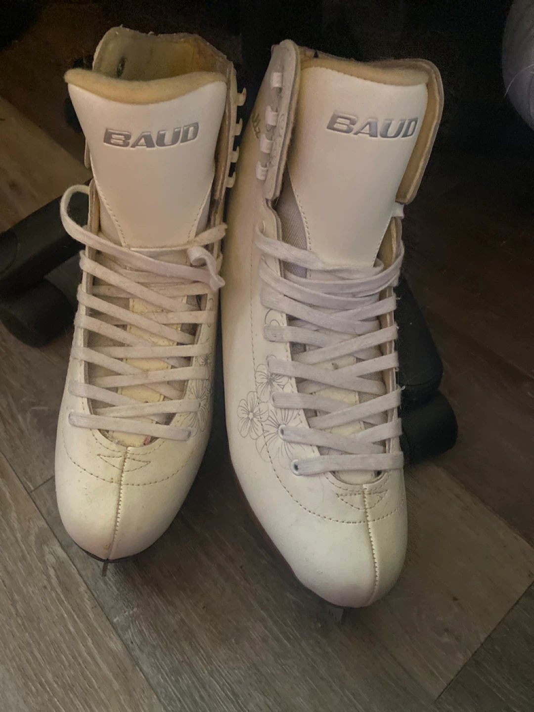 Women's Figure Skates - photo 2
