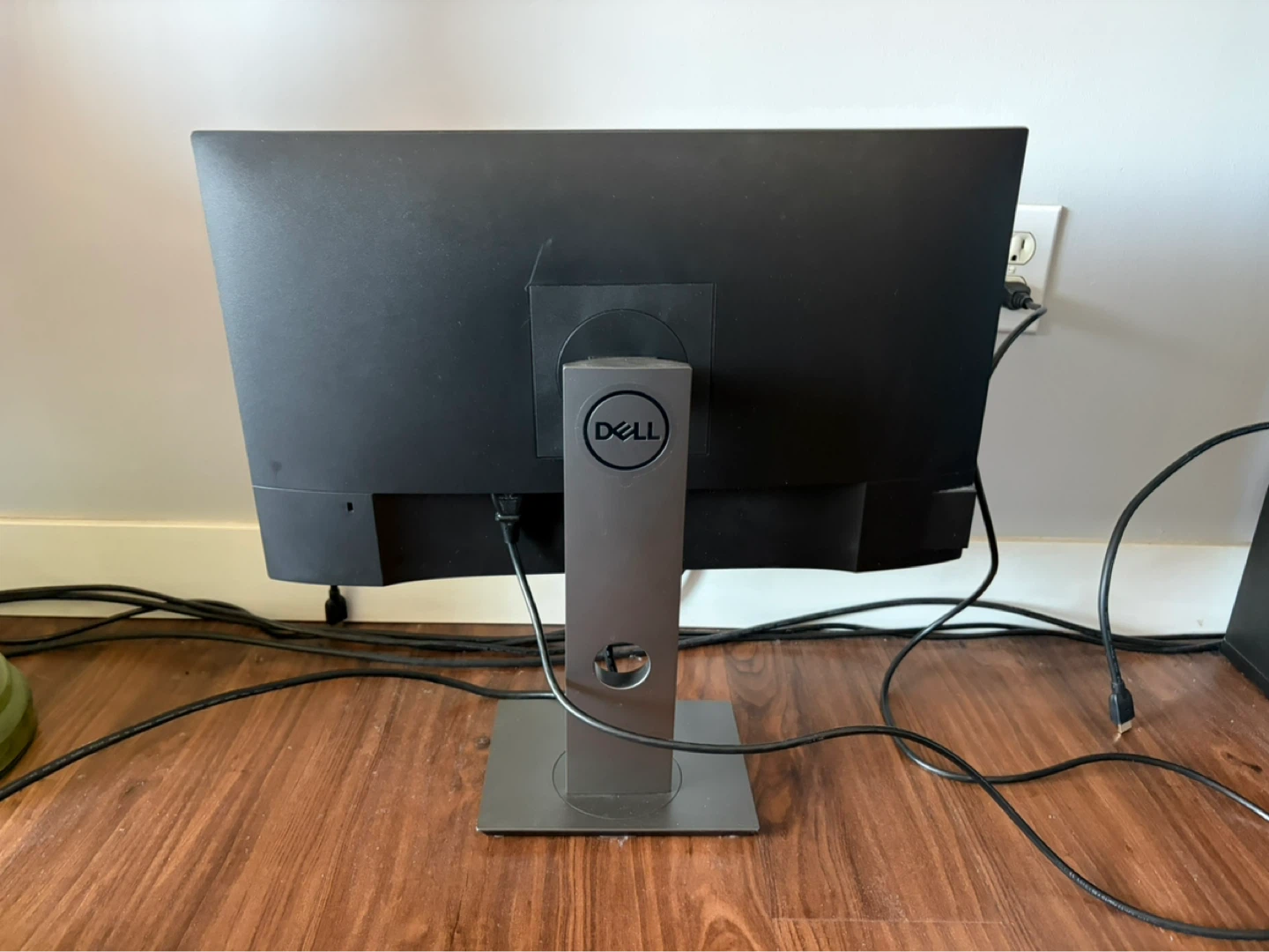 Dell 24-inch FHD Monitor - photo 2