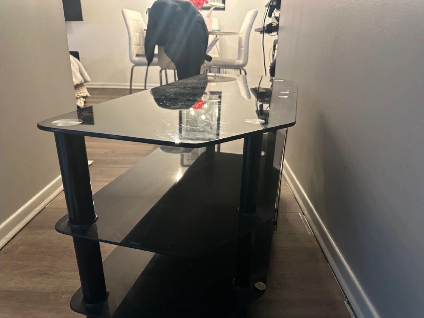 Black Glass 3-Tier TV Stand 🥕 - photo 3