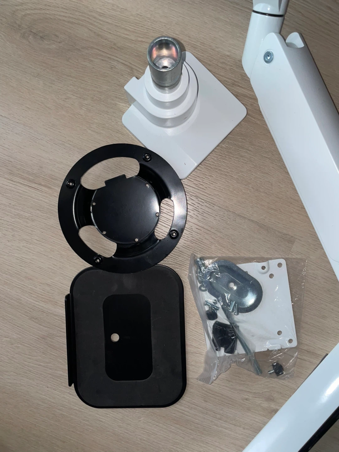 Heavy Duty Monitor Desk Mount Arm - photo 2