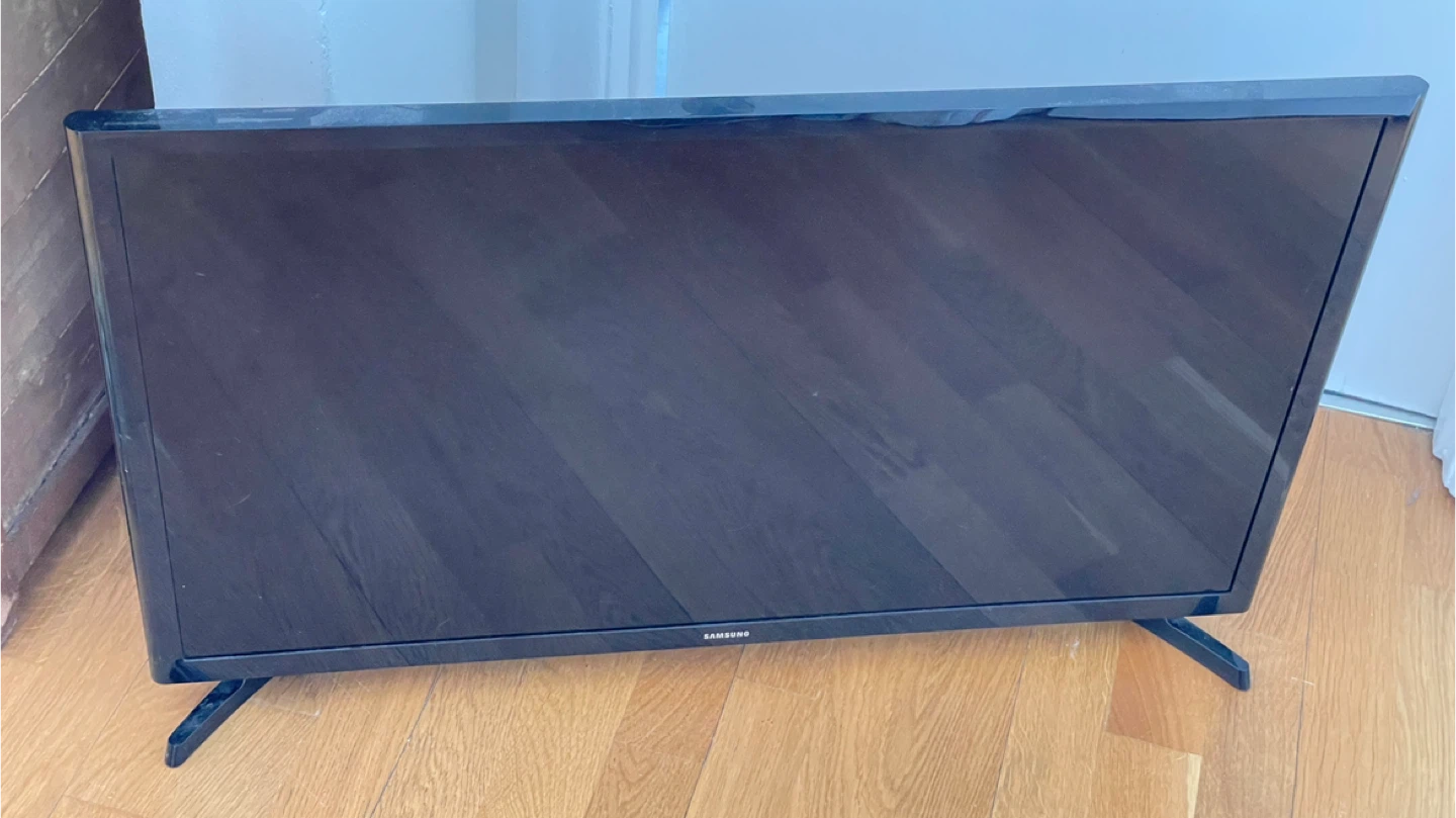 Samsung 32" Smart TV UN32J4500AF - photo 2