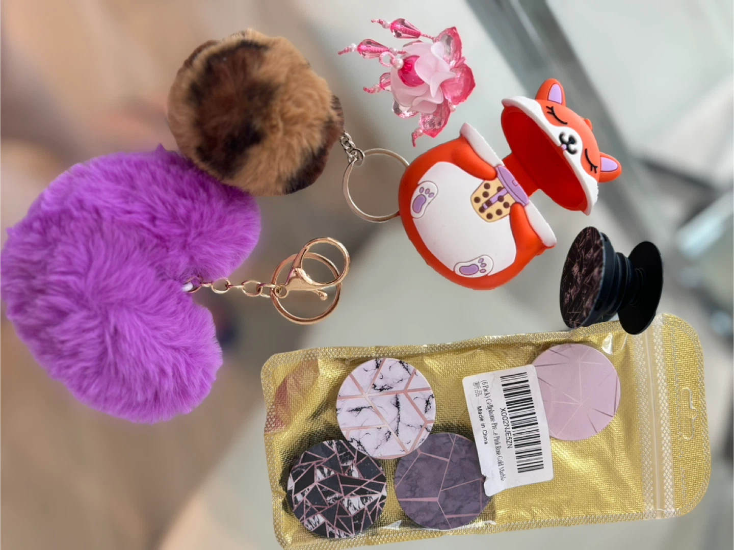 Airpods case, Keychain Charms Phone Grips Set