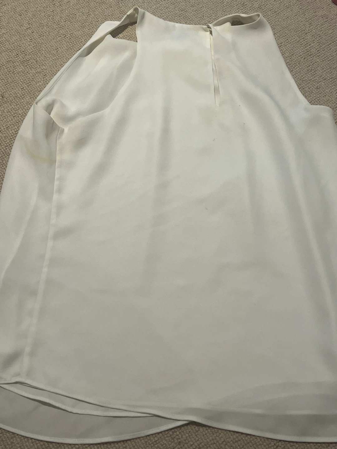 RW&CO. White Sleeveless Blouse - size M - photo 2