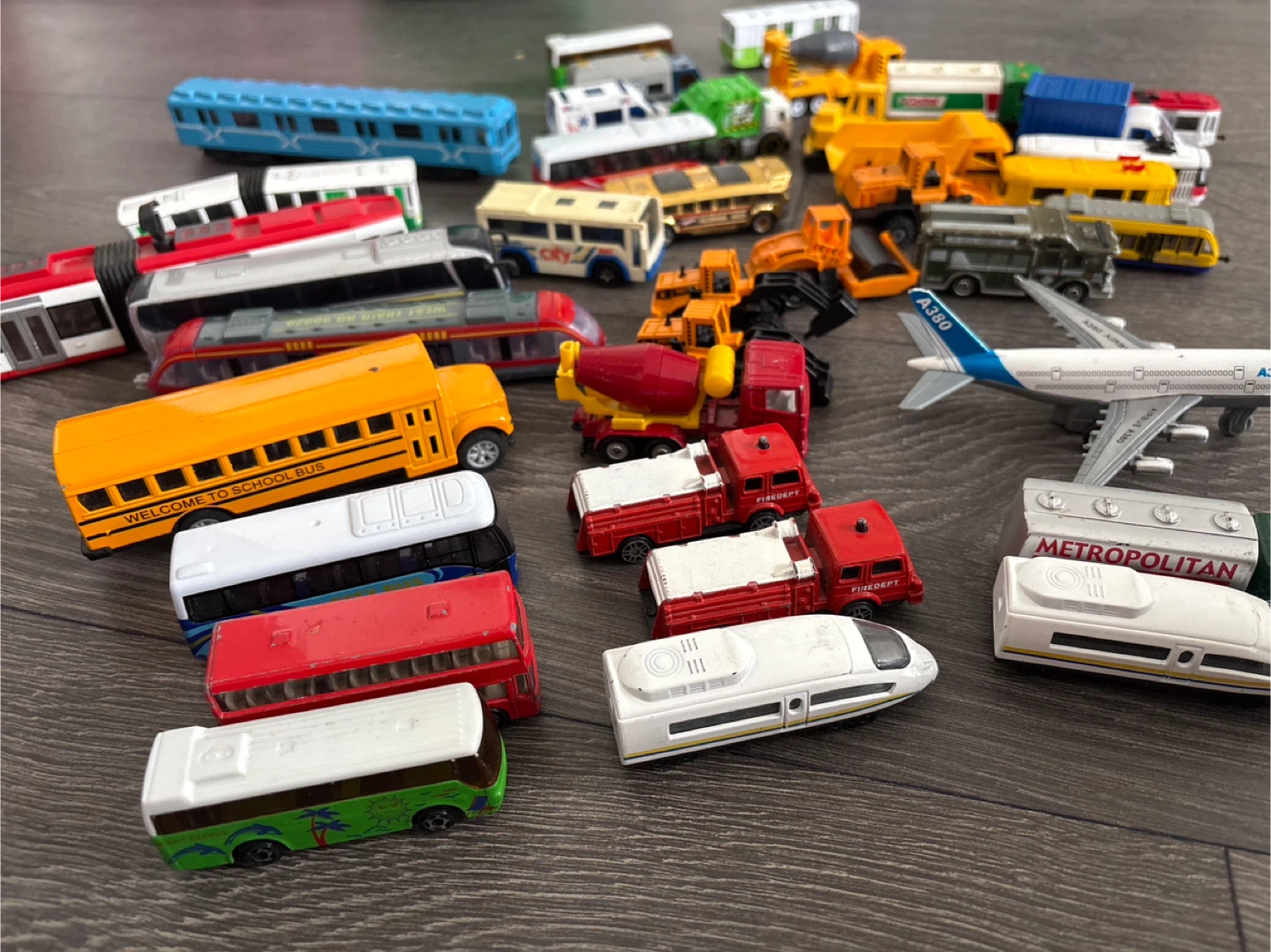 Collection of Toy Vehicles City transport - photo 4